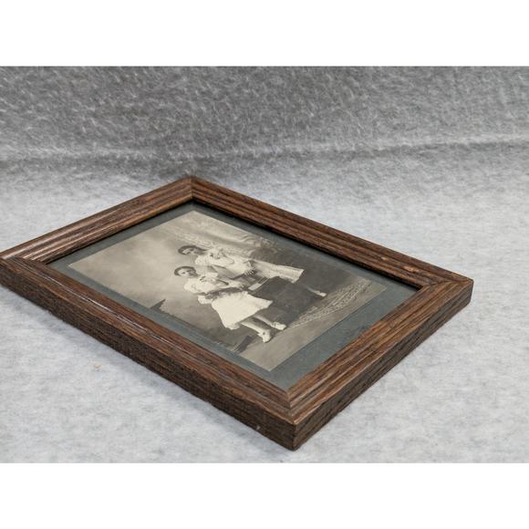 Old Photograph 1910 Two Young Girls Black and White Picture with Frame Vintage‎ - Picture 7 of 9